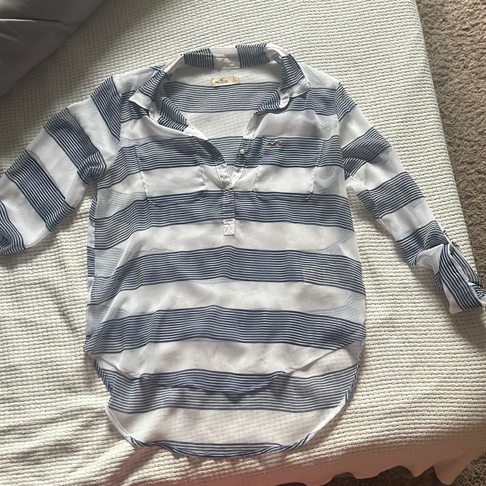 LIKE NEW - HOLLISTER sheer top